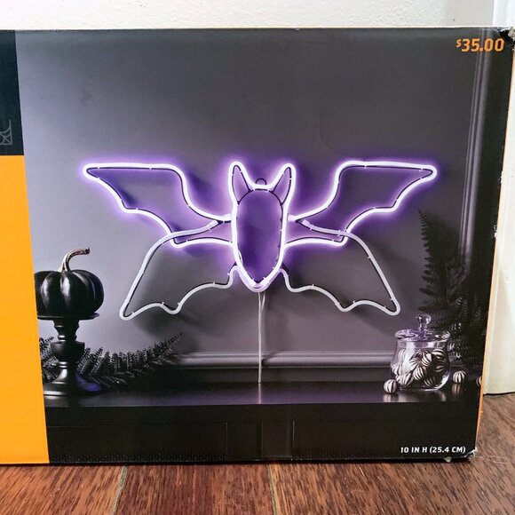 Hyde & Eek! Animated BAT Faux Neon LED Halloween Motion Light Sign NEW 2022 - Picture 4 of 6